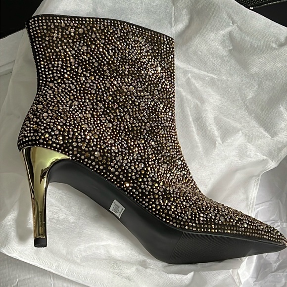 Torrid Embellished Pointed Toe Stiletto Bootie Sz 8.5 WW - Picture 3 of 12